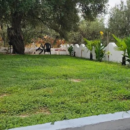 Ermis Hébergement de vacances Dhërmi