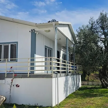 Ermis Hébergement de vacances Dhërmi