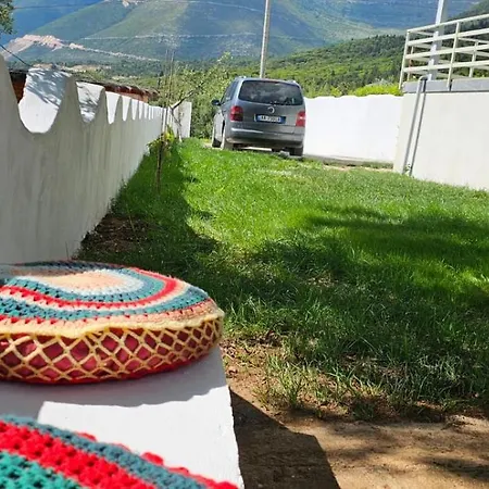 בית נופש Ermis *